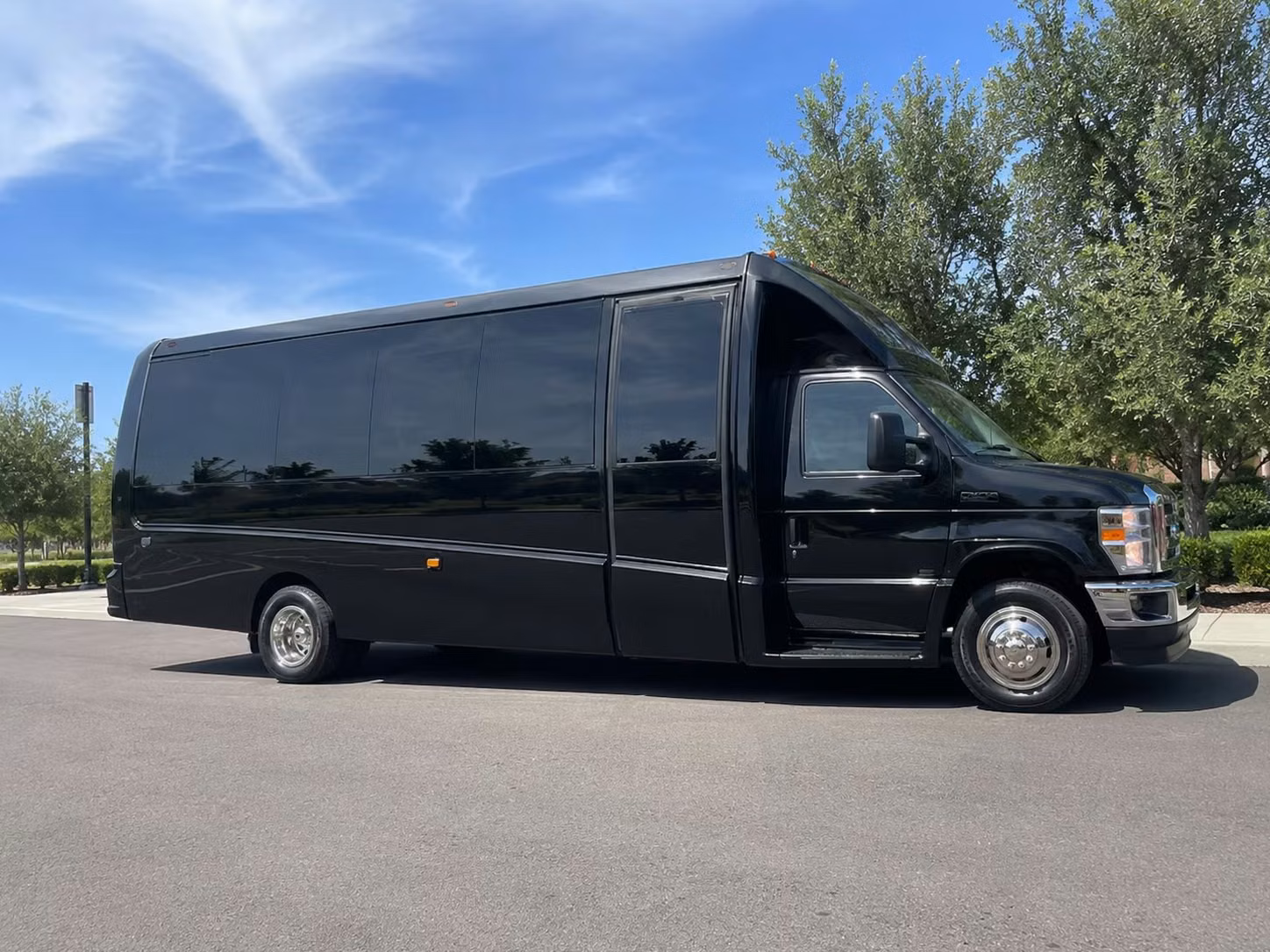15 passenger minibus
