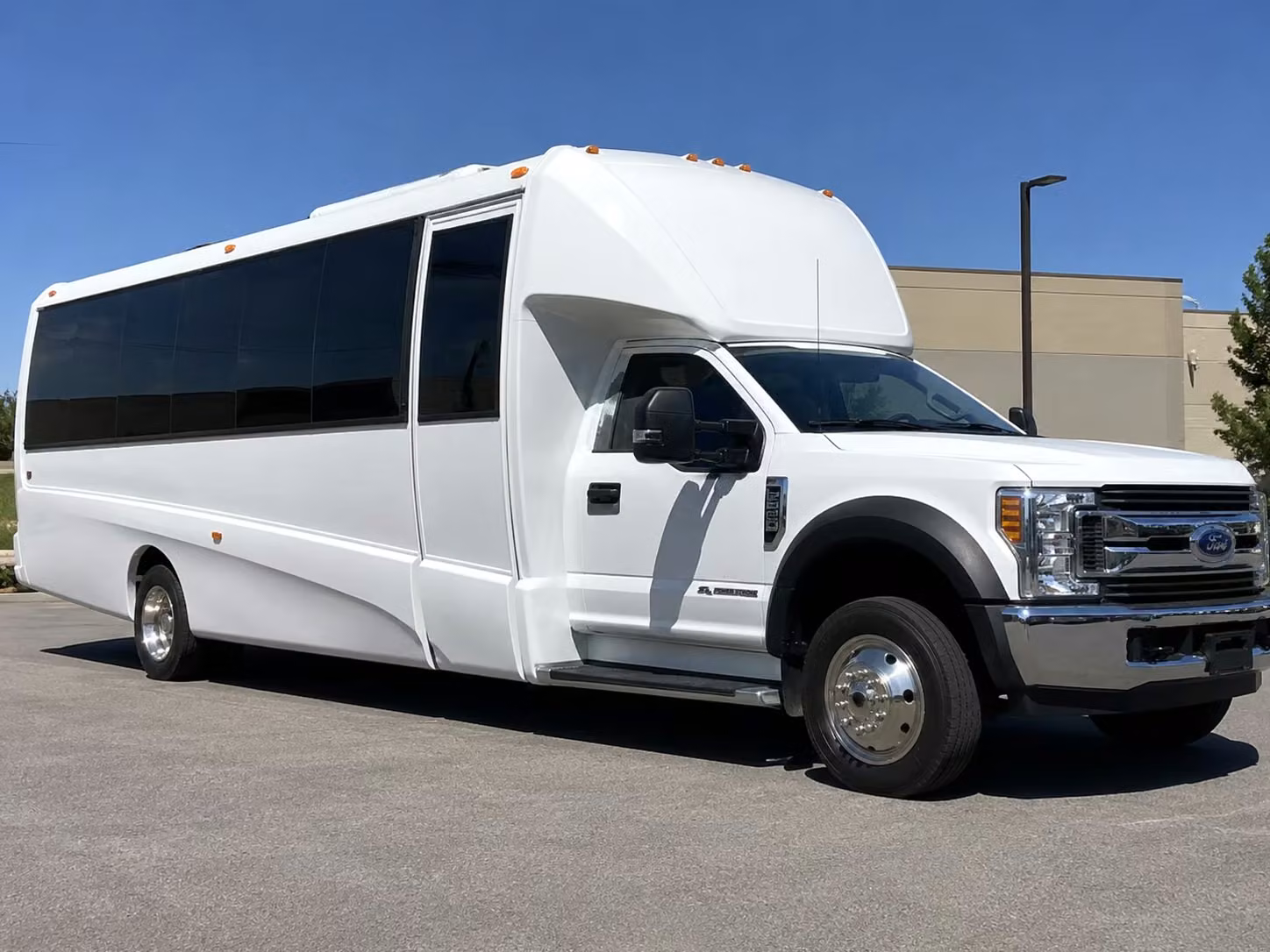 corpus christi 18 passenger minibus rental
